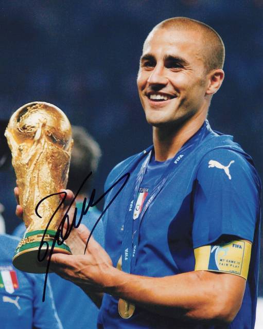 ファビオ・カンナヴァーロ直筆サイン入り写真□イタリアサッカー選手