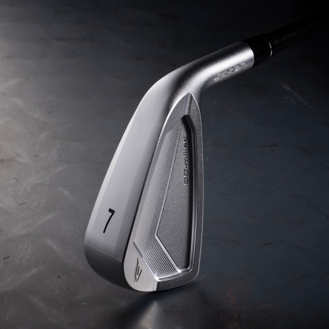 カムイCCミルドアイアン（5I～PW）【前代未聞！ 超精度！ 飛び系