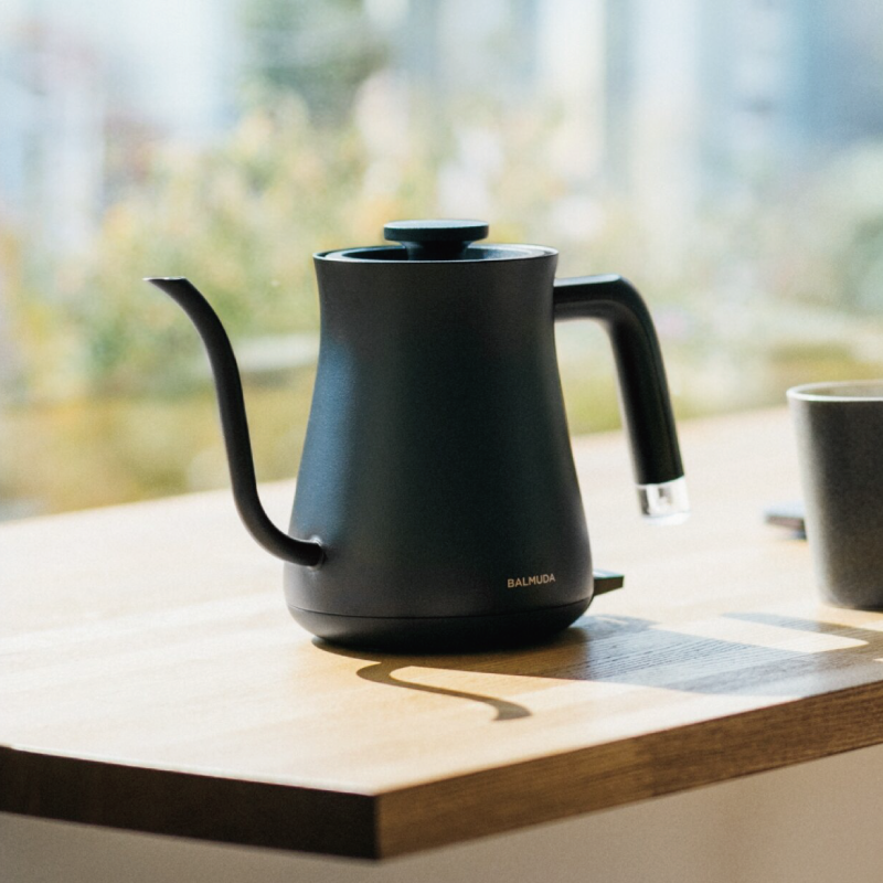 BALMUDA The Pot（バルミューダ ザ・ポット） | ギフト・雑貨 | イズミ