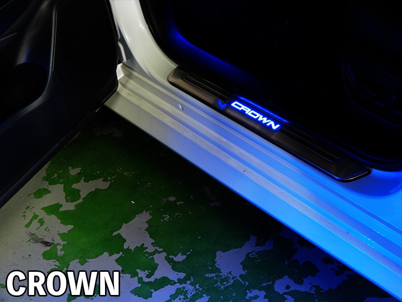 トヨタ車用LEDスカッフプレート ワンオフ製作対応、面発光