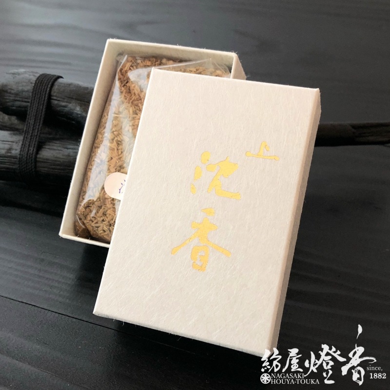 香木/香原料『インドネシア産【上刻沈香】25g小箱入』梅栄堂 | 取扱い