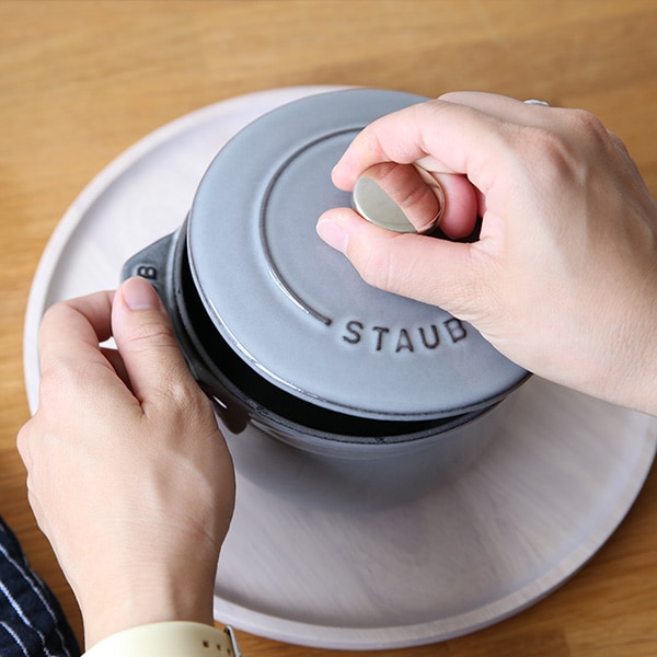 staub(ストウブ） ラ・ココット de GOHAN S ホーロー鍋12cm/0.77L