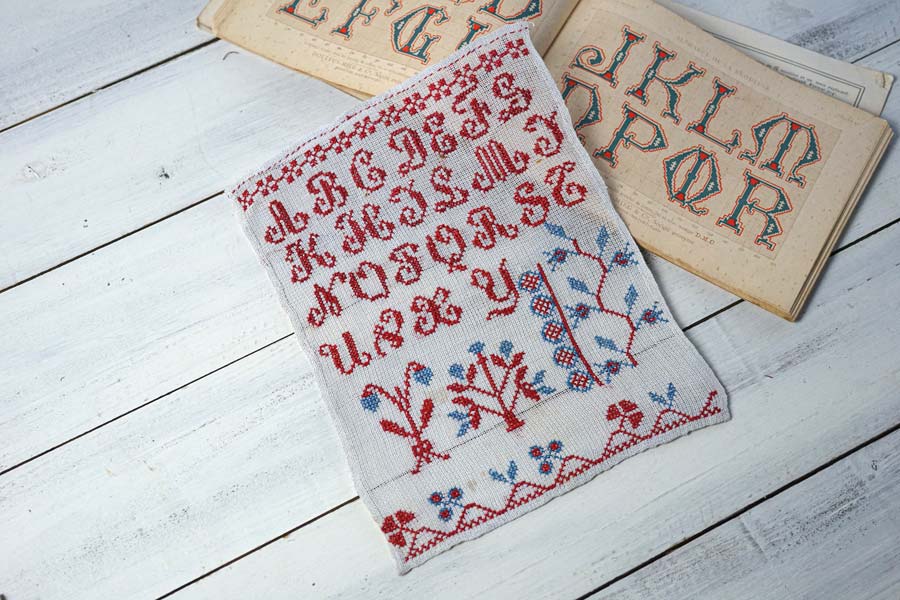 フランスアンティーク レースの羽 チュールレース オブジェ 天使の羽