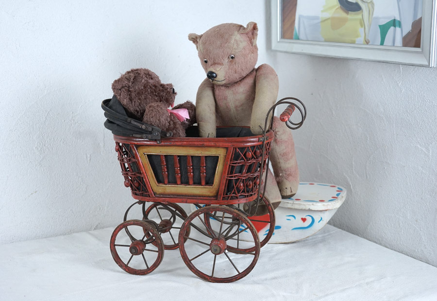 フランスアンティーク1900年代頃のドール用乳母車アイアンと木製 gt
