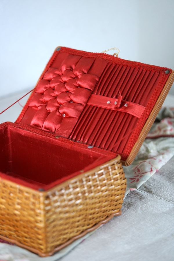 フランスヴィンテージ藤のパニエのソーイングボックス29×21×13cm gs