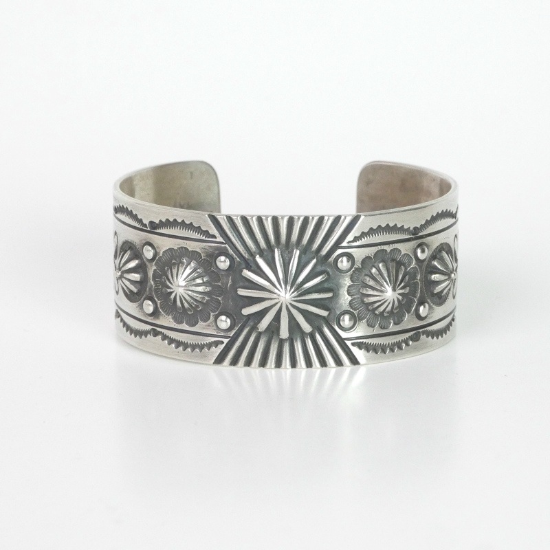 150mm エディソンサンディスミス スタンプワーク バングル｜マライカ