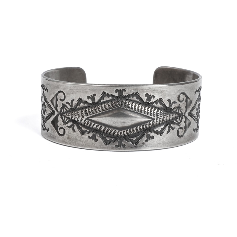 147mm エディソンサンディスミス スタンプワーク バングル｜マライカ