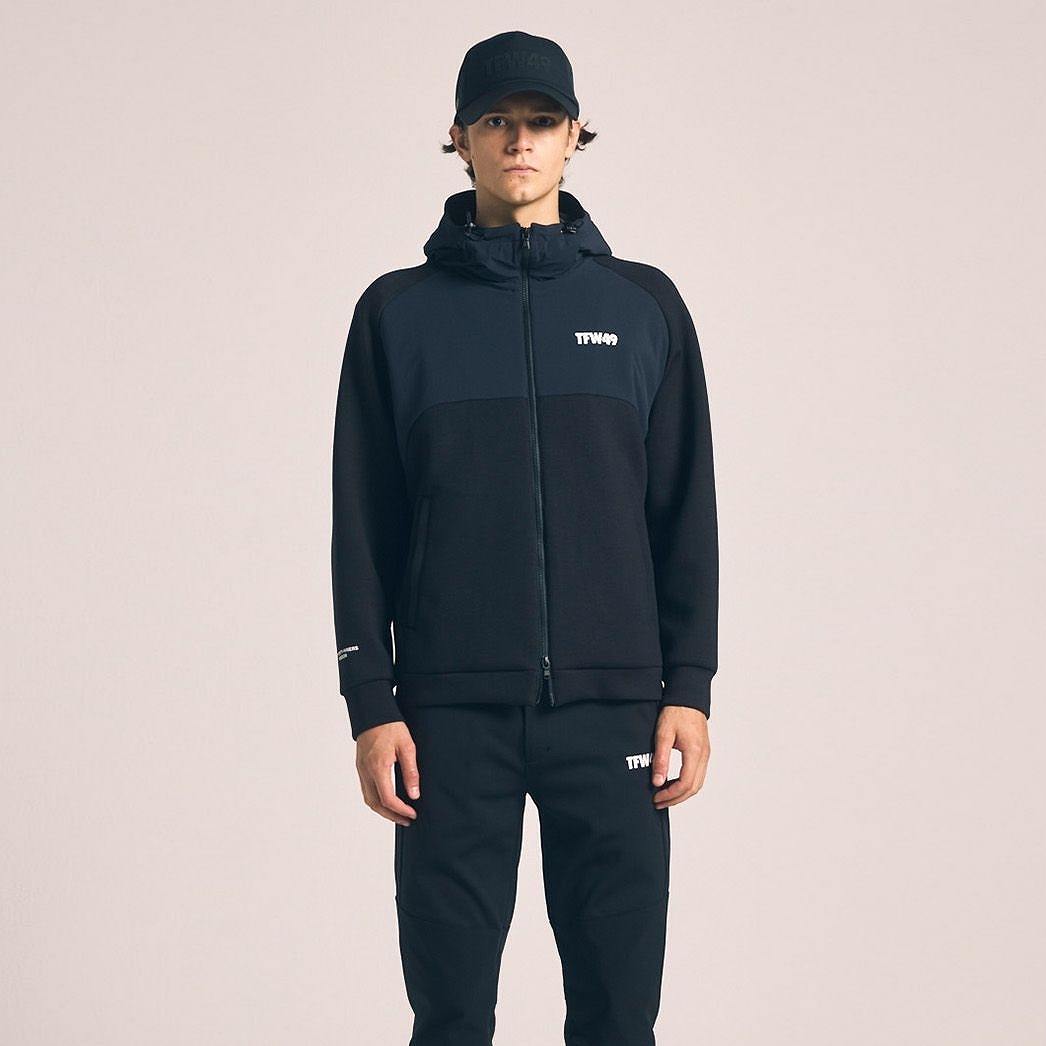 TFW49(ティーエフダブリューフォーティーナイン) CARDBOARD MATERIAL