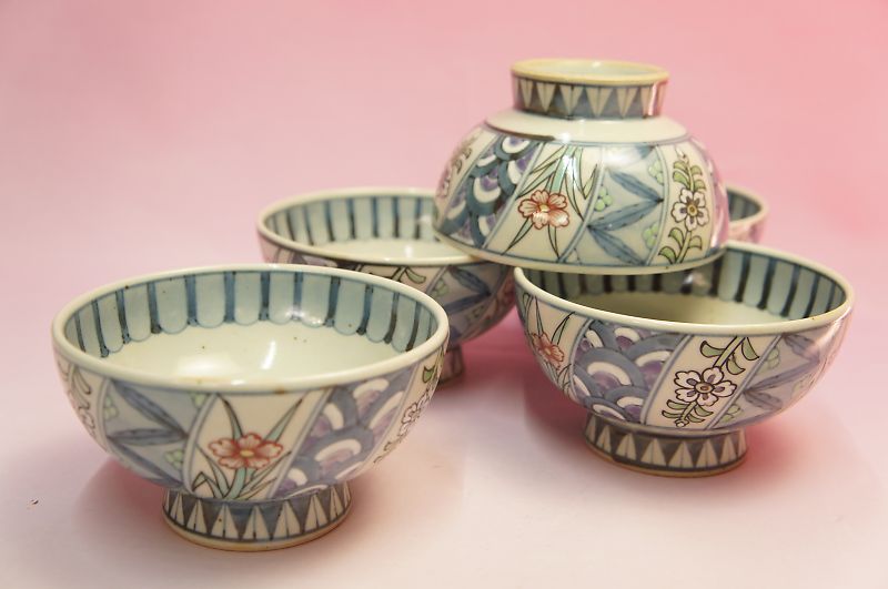 六代 佐藤走波 染錦草花文山水 高杯小鉢揃 | いっぴん | | 食器のみつはた