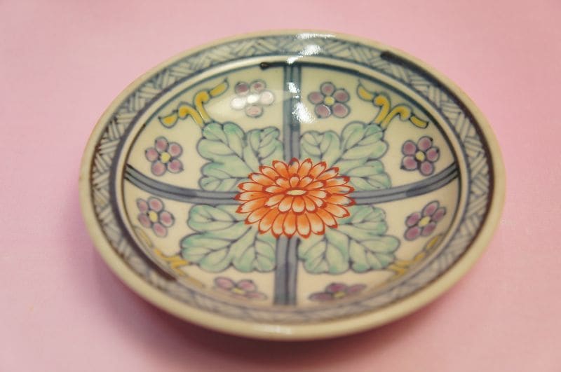 六代 佐藤走波 染錦草花文 3寸皿5枚揃 | いっぴん | | 食器のみつはた