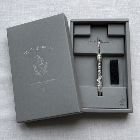 Clover クロバー ポルトボヌール すずらん角缶 79-982 | メーカー