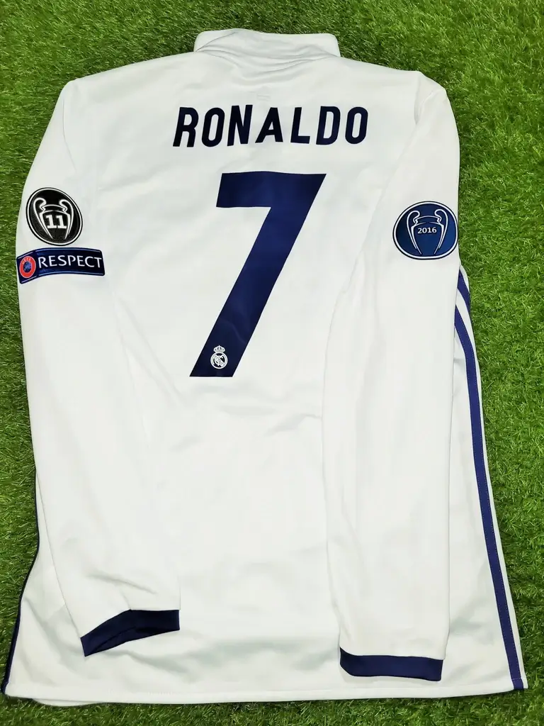 Camisa CR7 Real Madrid 2016/17 UCL Branca Manga Longa - Malta esportes