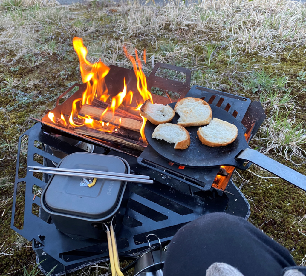 Nature tonesのフュージョングリル | 好きなキャンプギアに囲まれたい