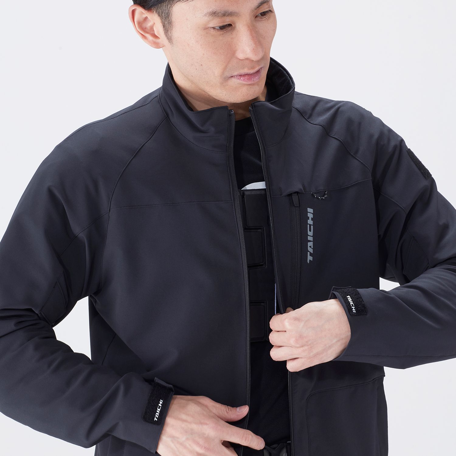 タイチ公式通販】TRV067 TECCELLセパレート チェストプロテクター