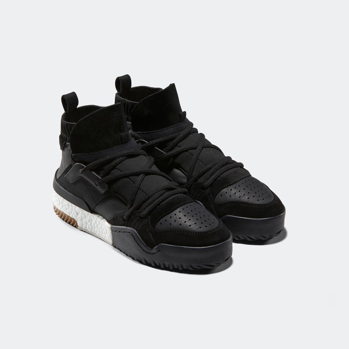 adidas originals by Alexander Wang」の第3弾となるメイン