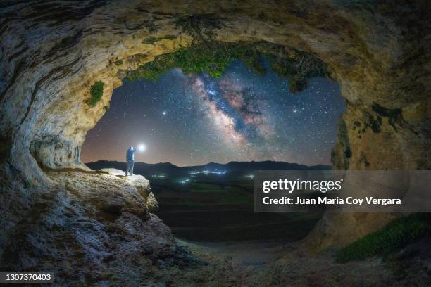 9,308 Cave Of The Mounds Stock Photos, High-Res Pictures, and