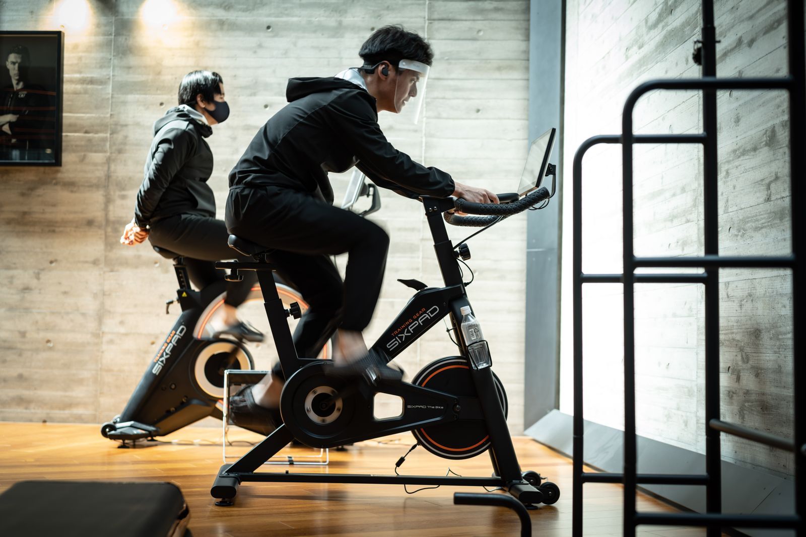 近未来型EMSトレーニング・ジム「SIXPAD STATION」は1カ月でカラダを