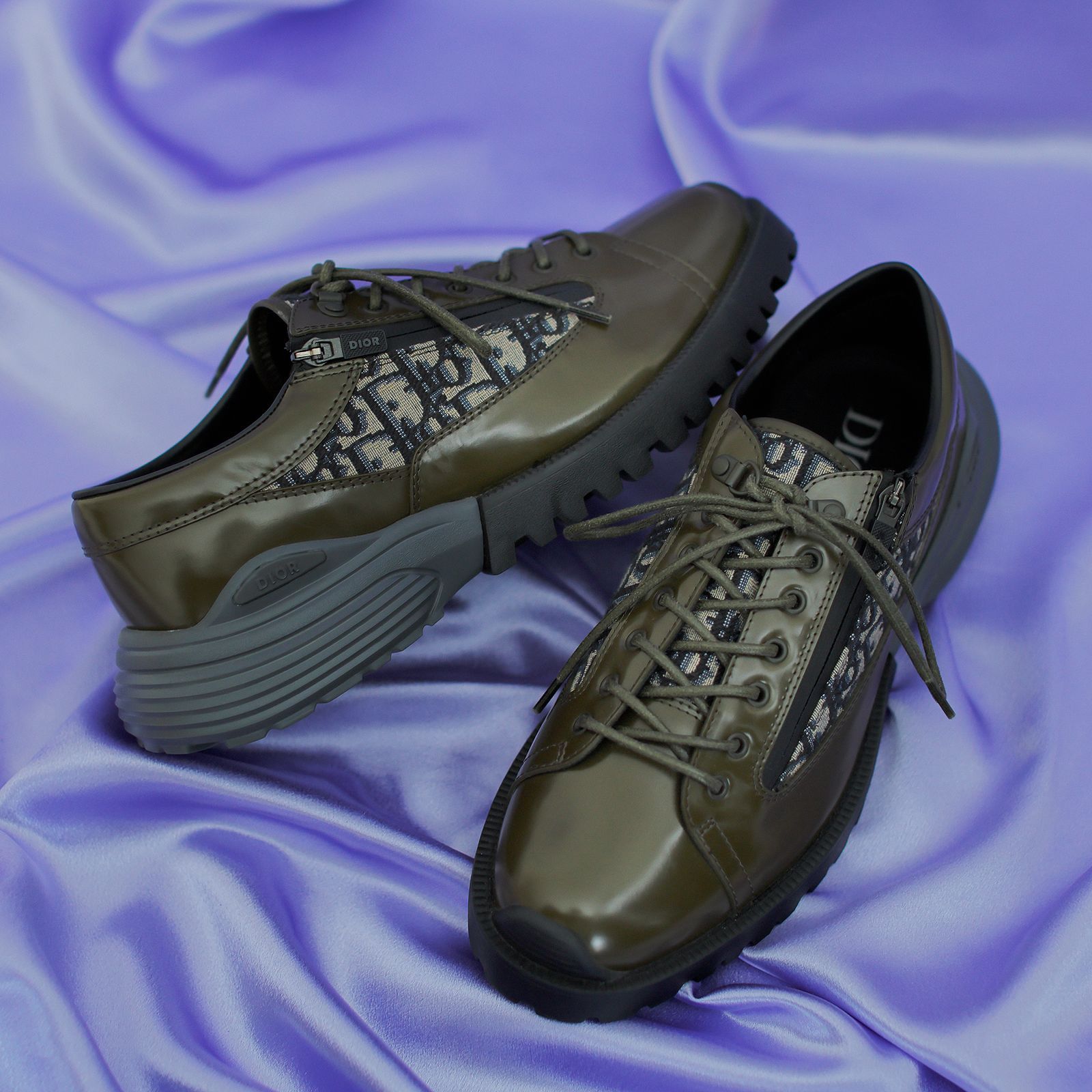 バレエの軽やかさを宿すディオール──特集：2024年の冬に欲しいブーツ