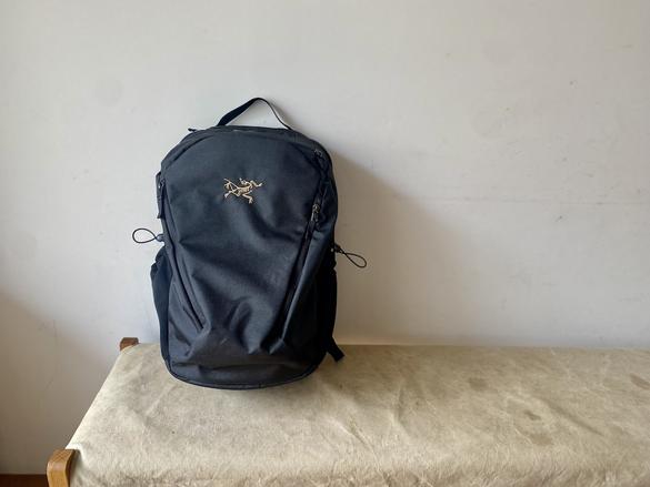 アークテリクスの「マンティス26」で黒いバックパック探しに終止符を打