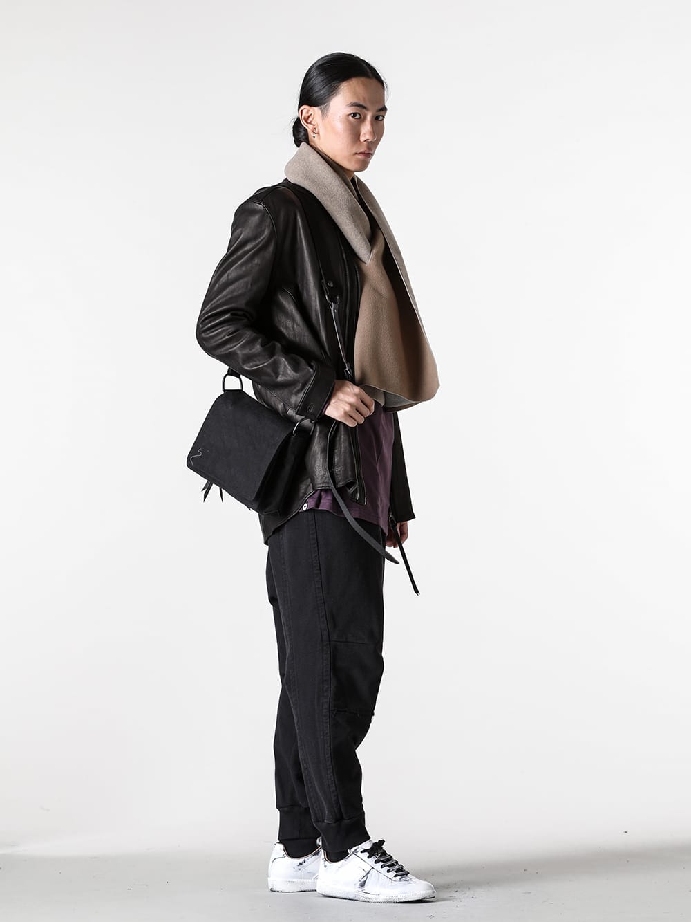 The Viridi-anne ジョガーパンツ レザースタイル -FASCINATE