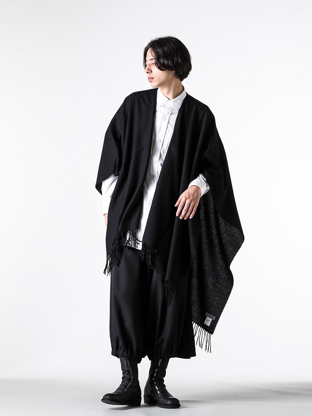 Yohji Yamamoto 2024-25AW 秋のポンチョスタイリング -FASCINATE
