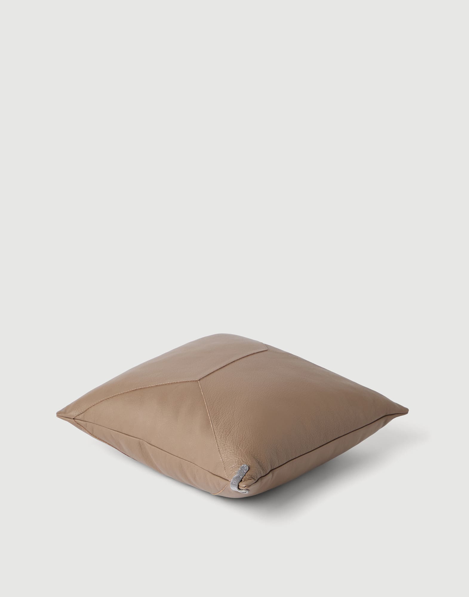 タグあり】ブルネロクチネリ クッション タグあり】ブルネロクチネリ