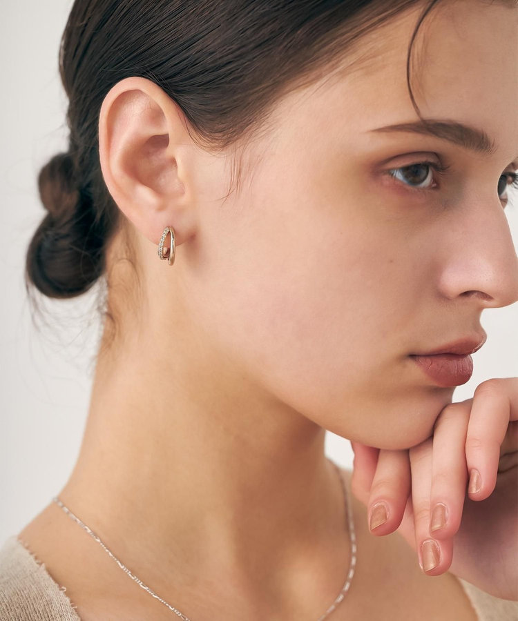 ビジュー ハグピアス（872250-872251） ｜ women（ウィメンズ） ｜ ete