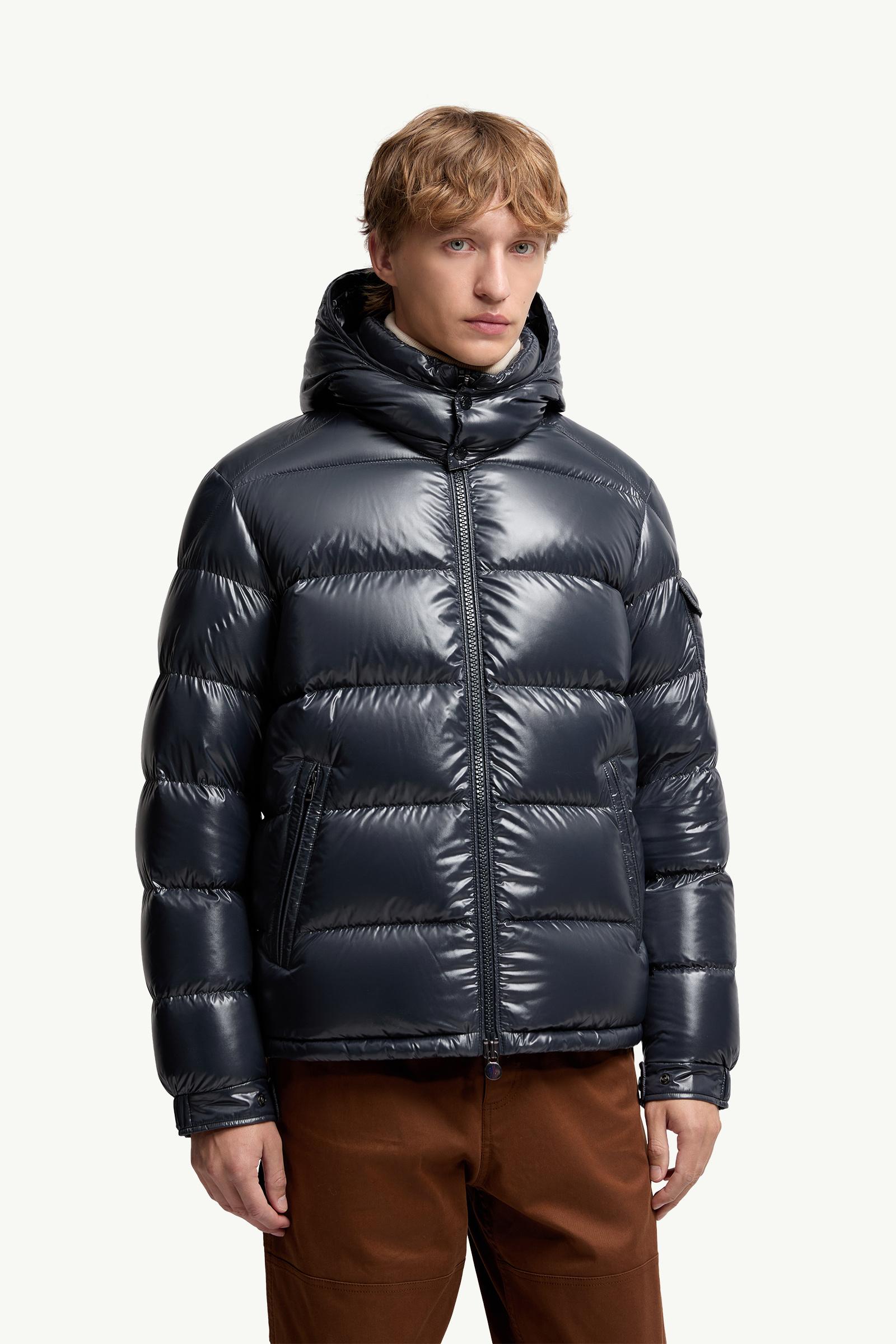 ネイビーブルー Moncler Mayaショートダウンジャケット : ショート