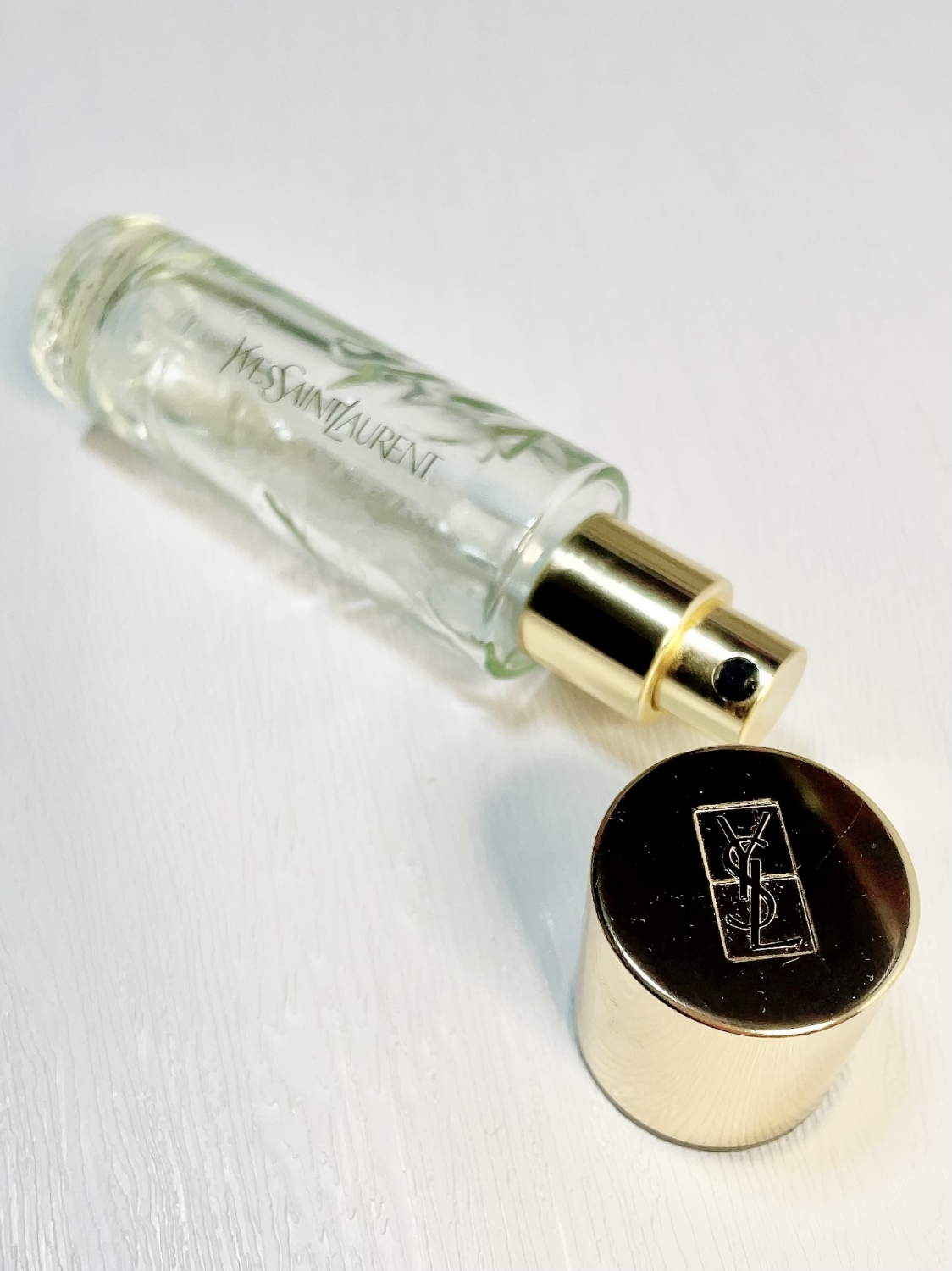 徹底検証】イヴサンローランラディアントタッチ ブラープライマー30ml