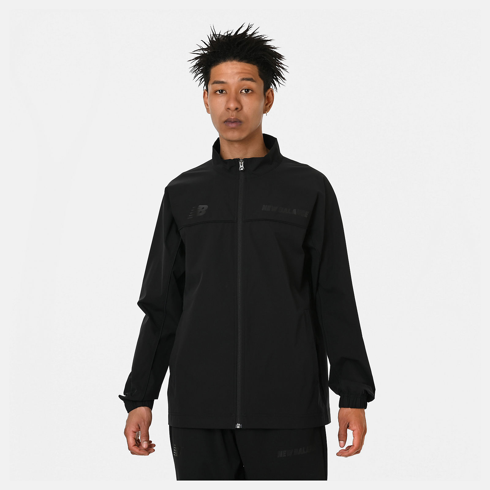 Black Out ストレッチウーブンジャケット｜ニューバランス公式通販