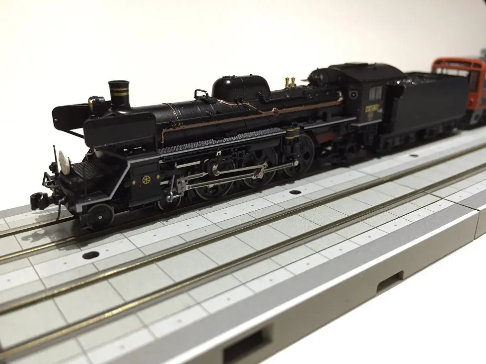 C57 180号機・門デフが 入線です。 TOMIX 2007 | NGaugeJP - 横濱模型