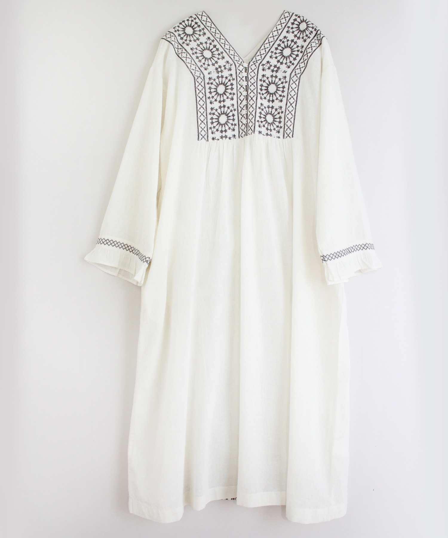 D1534 モロッコ風クロスステッチワンピース(M キナリ): ワンピース