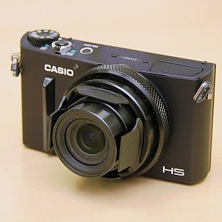 カシオの最新デジタルカメラ「EXILIM EX-10」について、ぶっちゃけ聞き