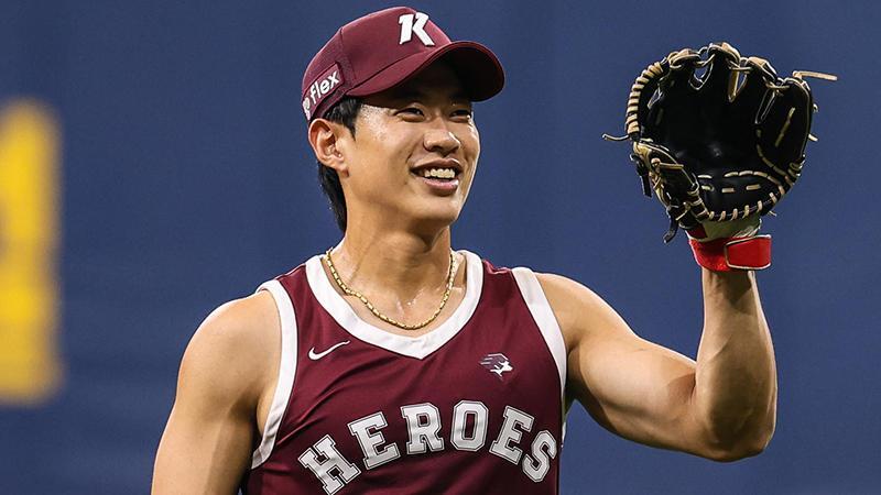 10年目にブレイクの筋肉くん 満塁で走者一掃の決勝二塁打を放つ＜韓国