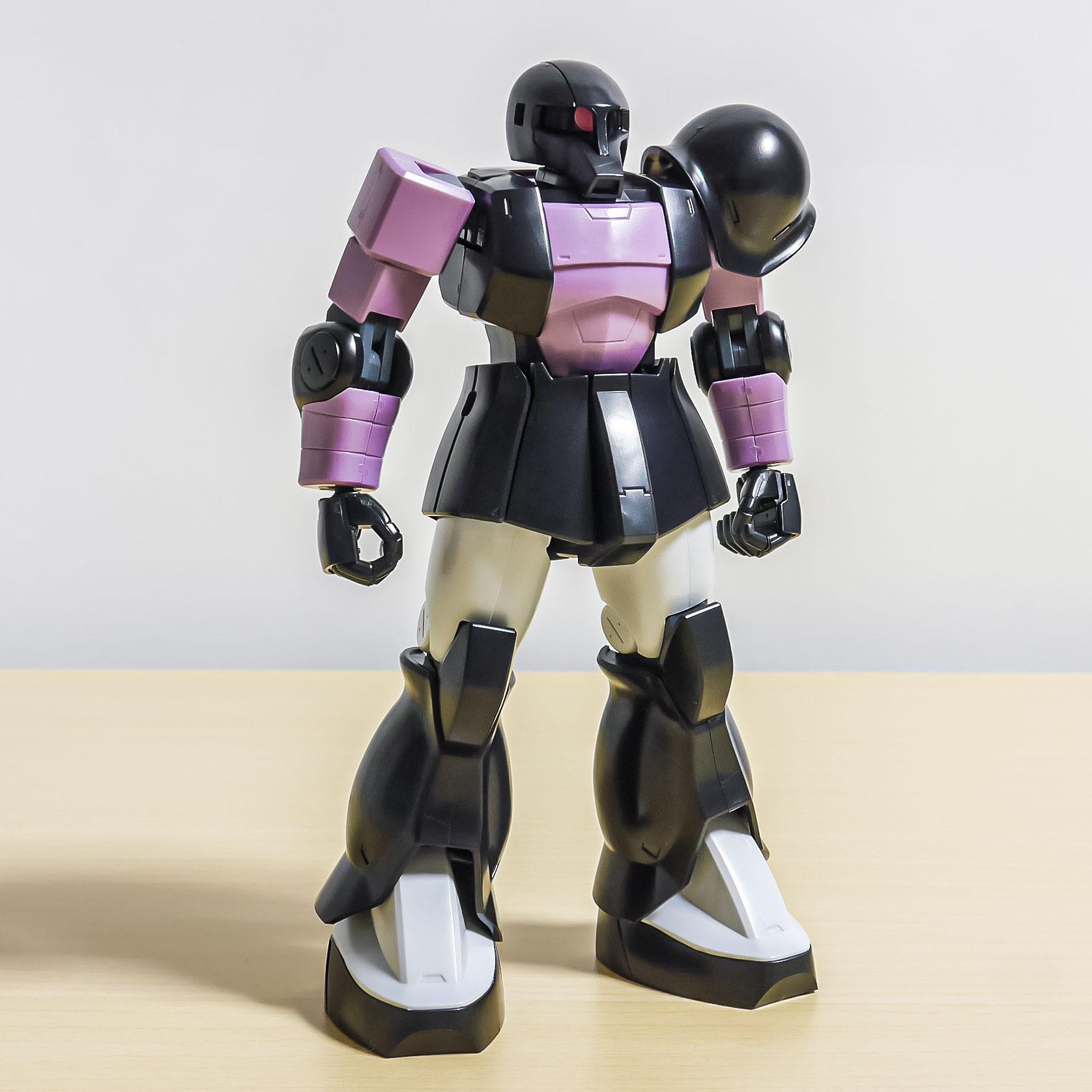 レビュー】シールが増えても価格は同じ！旧ザク買うなら「黒い三連星