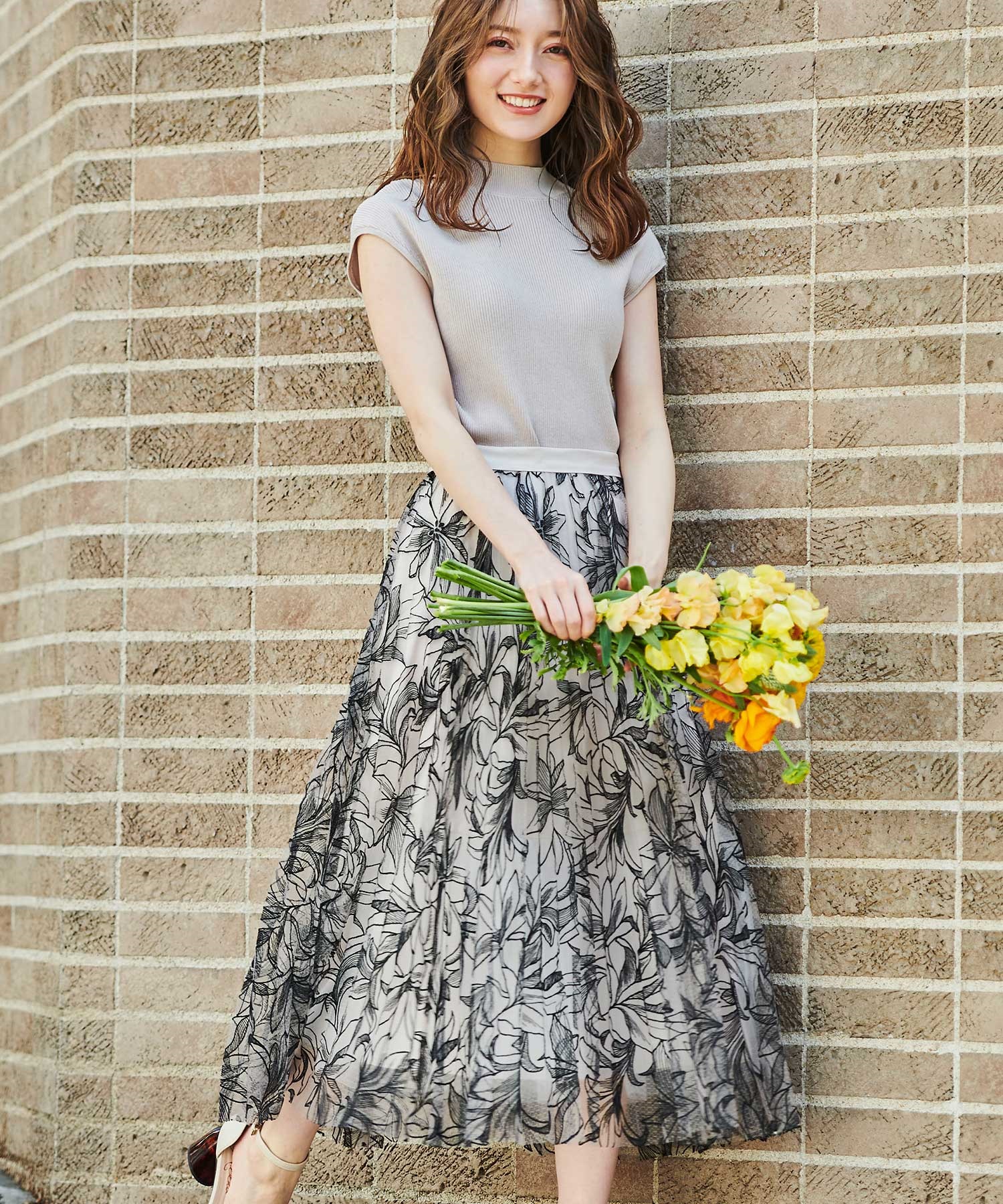 線描き刺繍スカート | フレアスカート | NOELA OFFICIAL WEB STORE