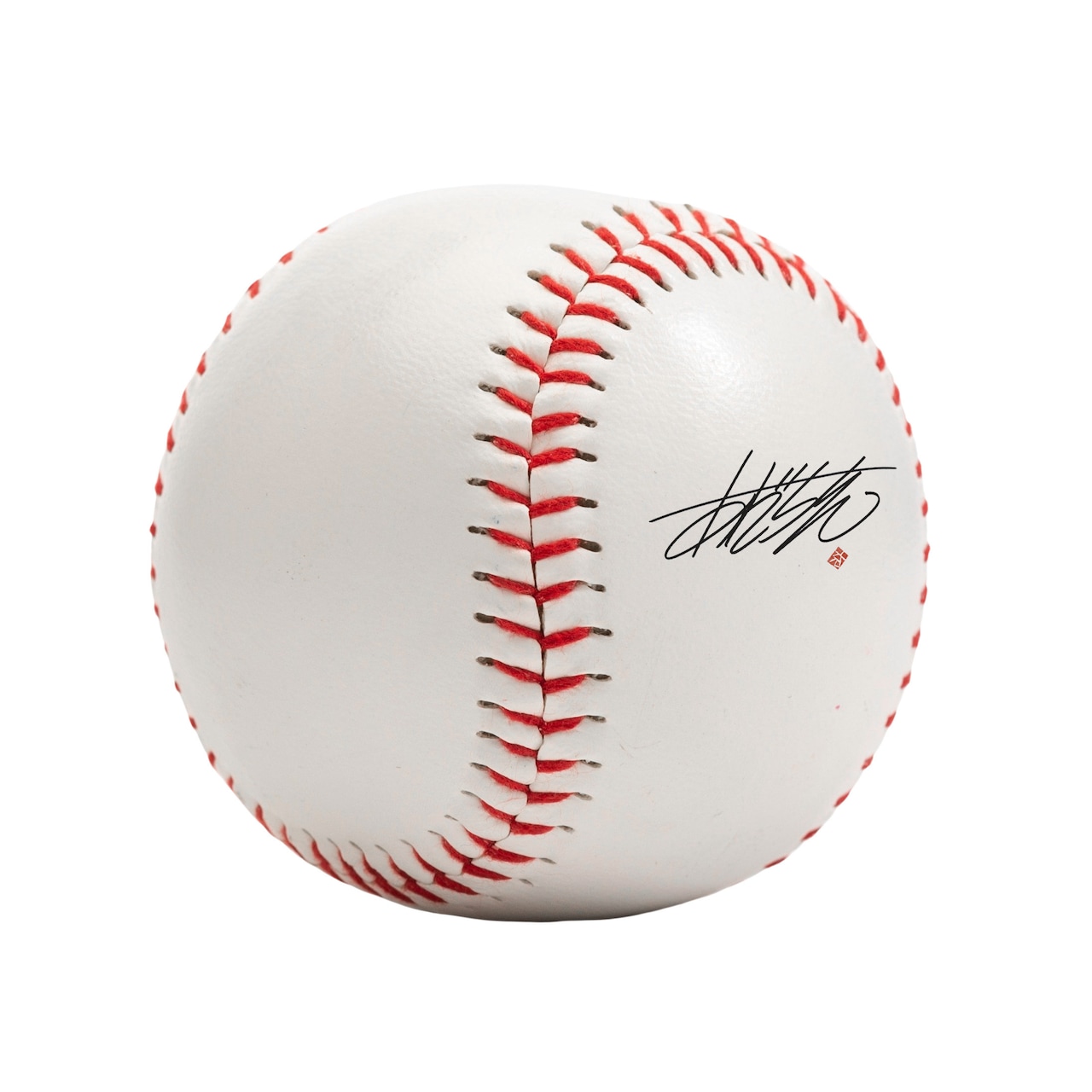 プレミアム特典付きチケットに付く55周年記念サインボール (c)あだち充