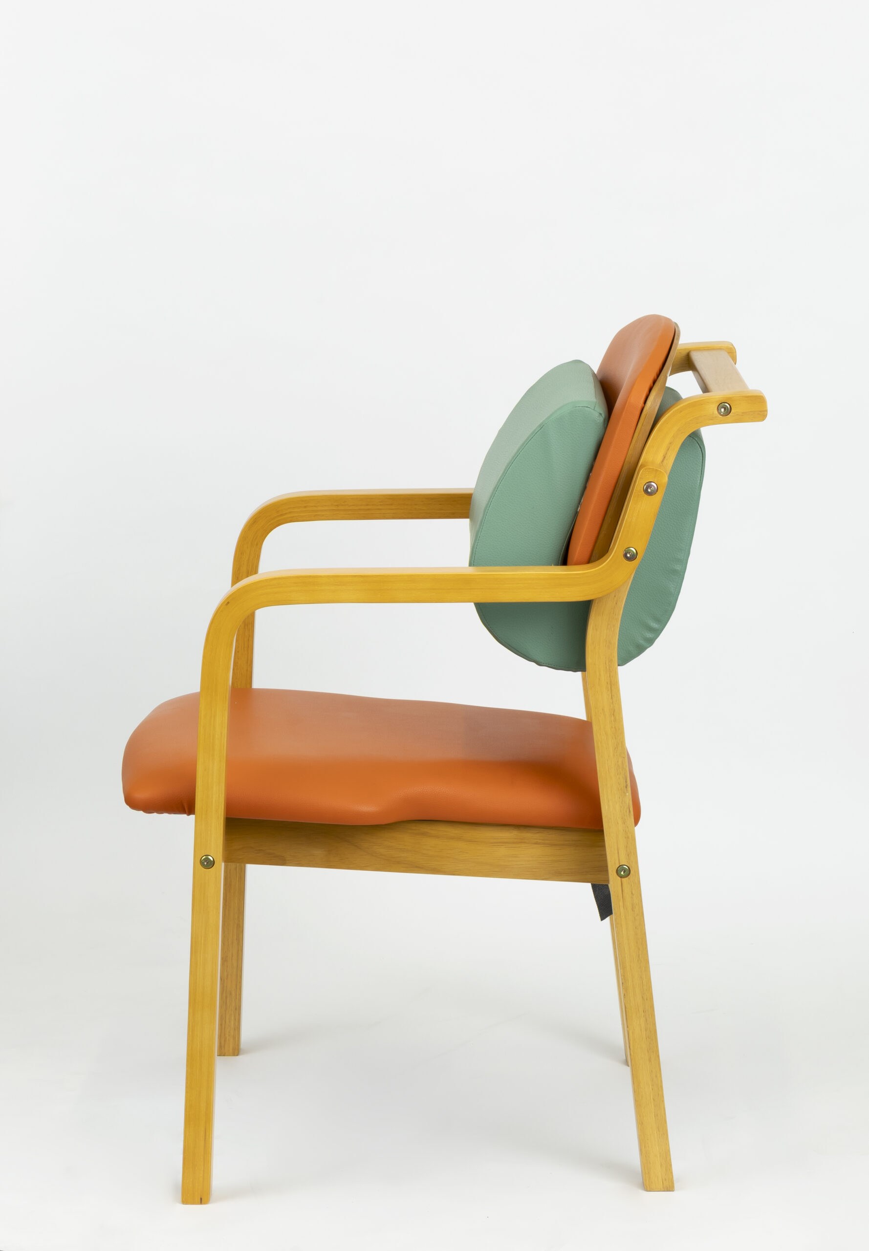 サイドクッションひじスポっ | 介護椅子の製造販売 - 株式会社オフィス