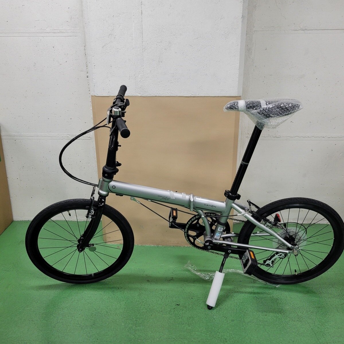 訳アリ品】 DAHON ( ダホン ) 折りたたみ自転車 SPEED FALCO