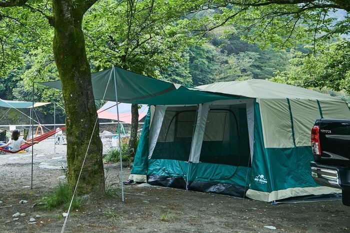 Coleman スクリーンキャノピージョイントタープⅡの商品紹介 | hinata