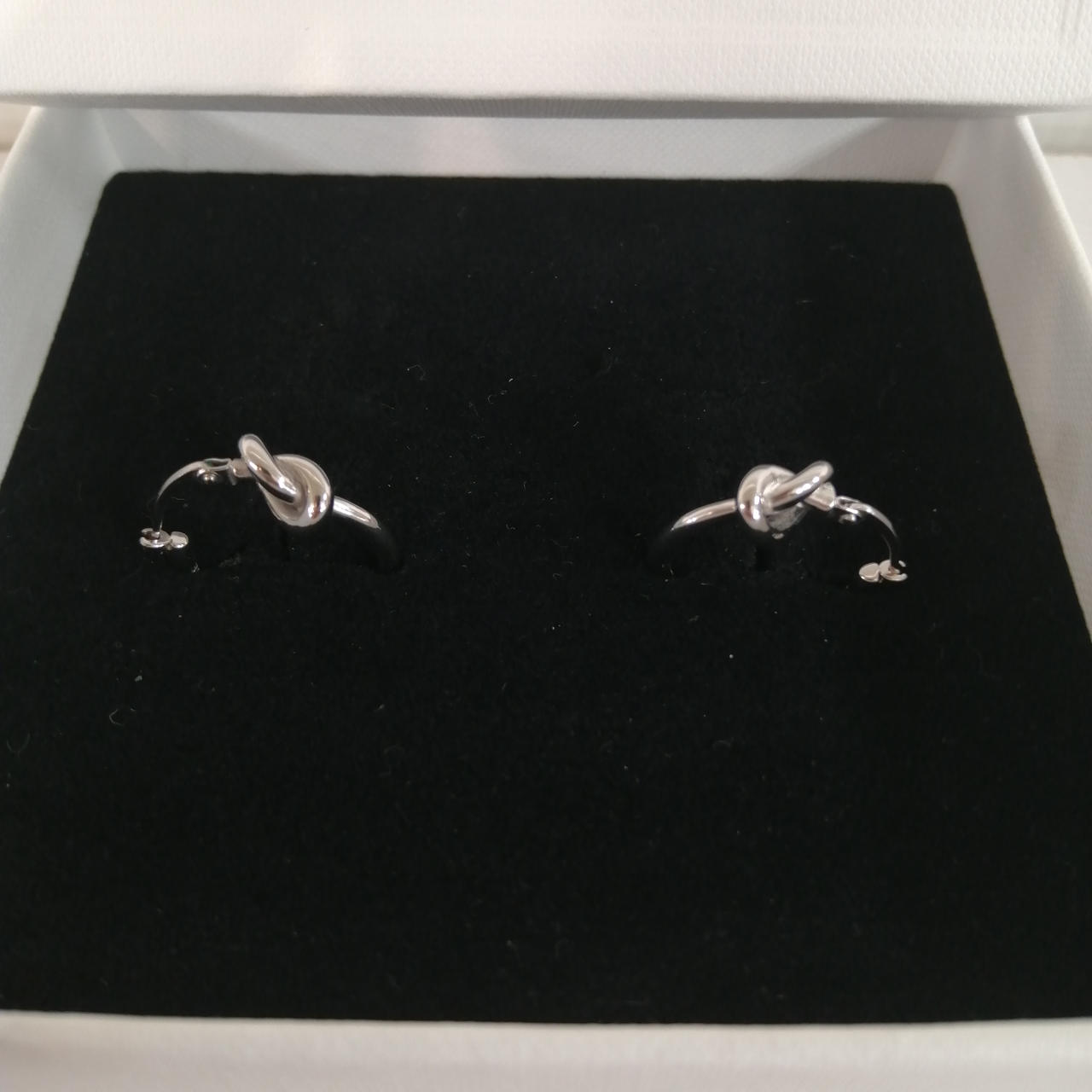 CELINE シルバー ノットデザイン ピアス(片耳用) CELINE シルバー