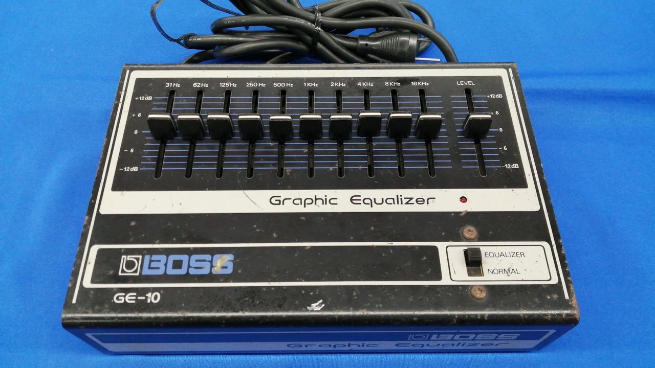 箱/説明書付き BOSS GE-10 グラフィックイコライザー 日本製 箱/説明書