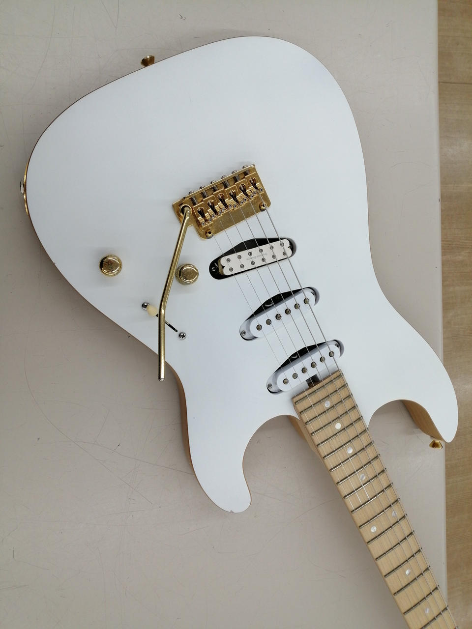 SAITO GUITARS|白マッチングヘッドのS-622|【ハードオフ公式通販】オフ