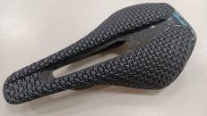 RYET|3Dプリントカーボンサドル|【ハードオフ公式通販】オフモール