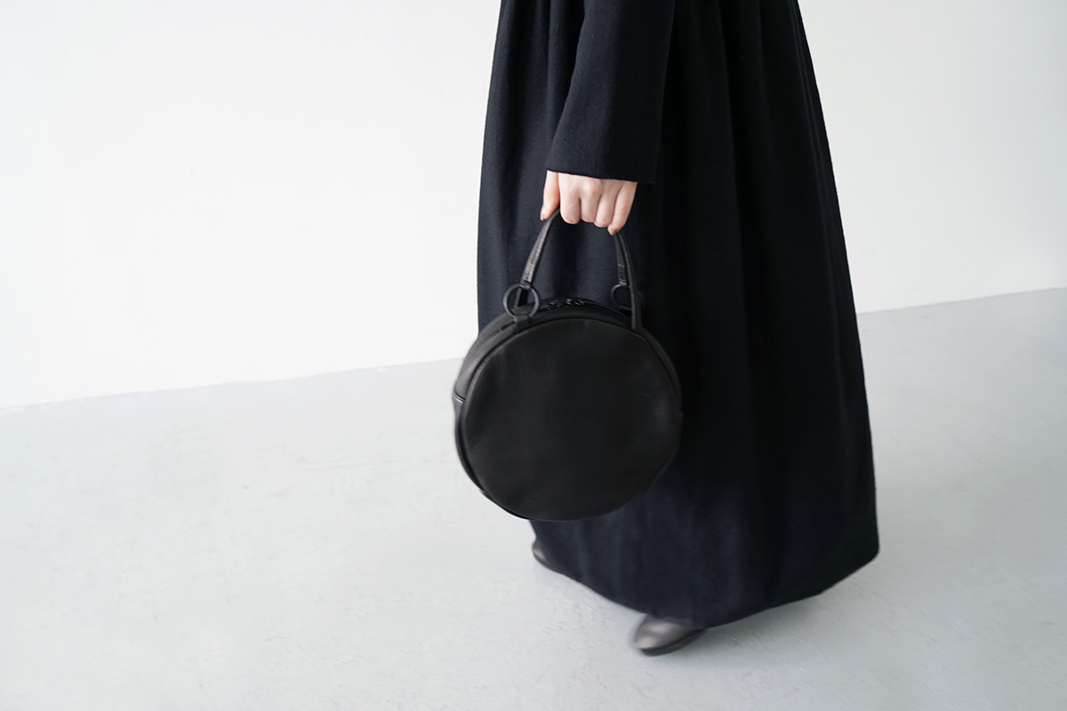 Mochi モチ｜鹿革（ディアレザー）サークルバッグ circle bag black