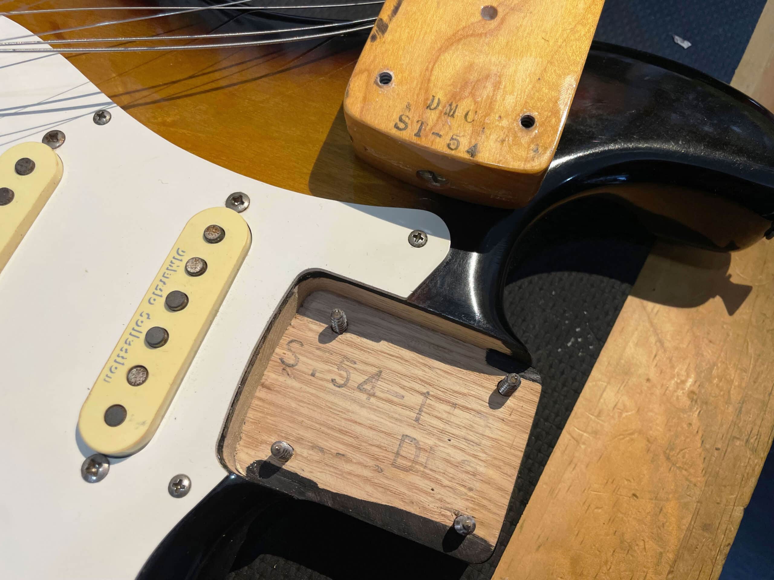 FenderJapan STC-54 freedom製トレモロ換装 1990年 Fender Japan◇ST54