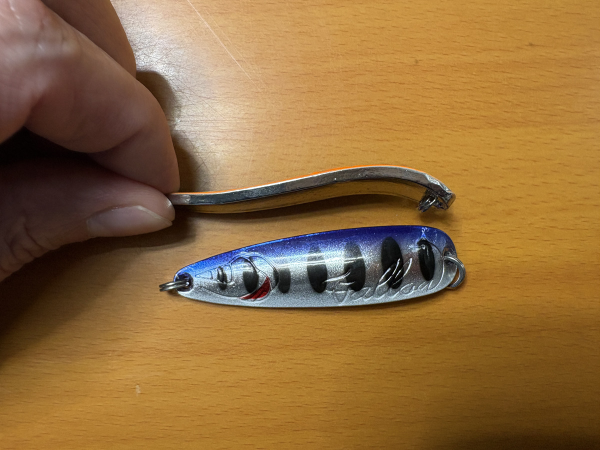 新製品】作り手が語る！大型トラウト用スプーンに求めたもの