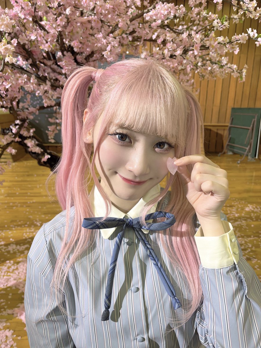 今日の大阪スペシャルライブで樹愛羅ちゃんがMC中に、君の第3ボタンの