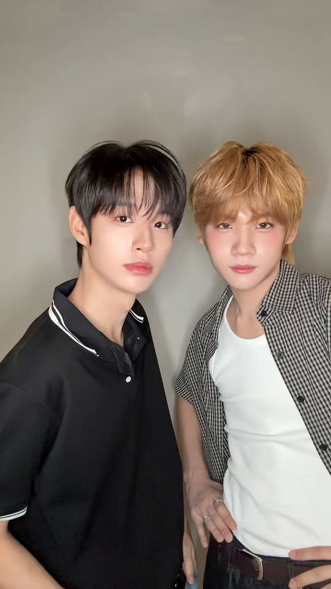 close your eyes ソンミン サインポラ close your eyes CYE 上海サイン