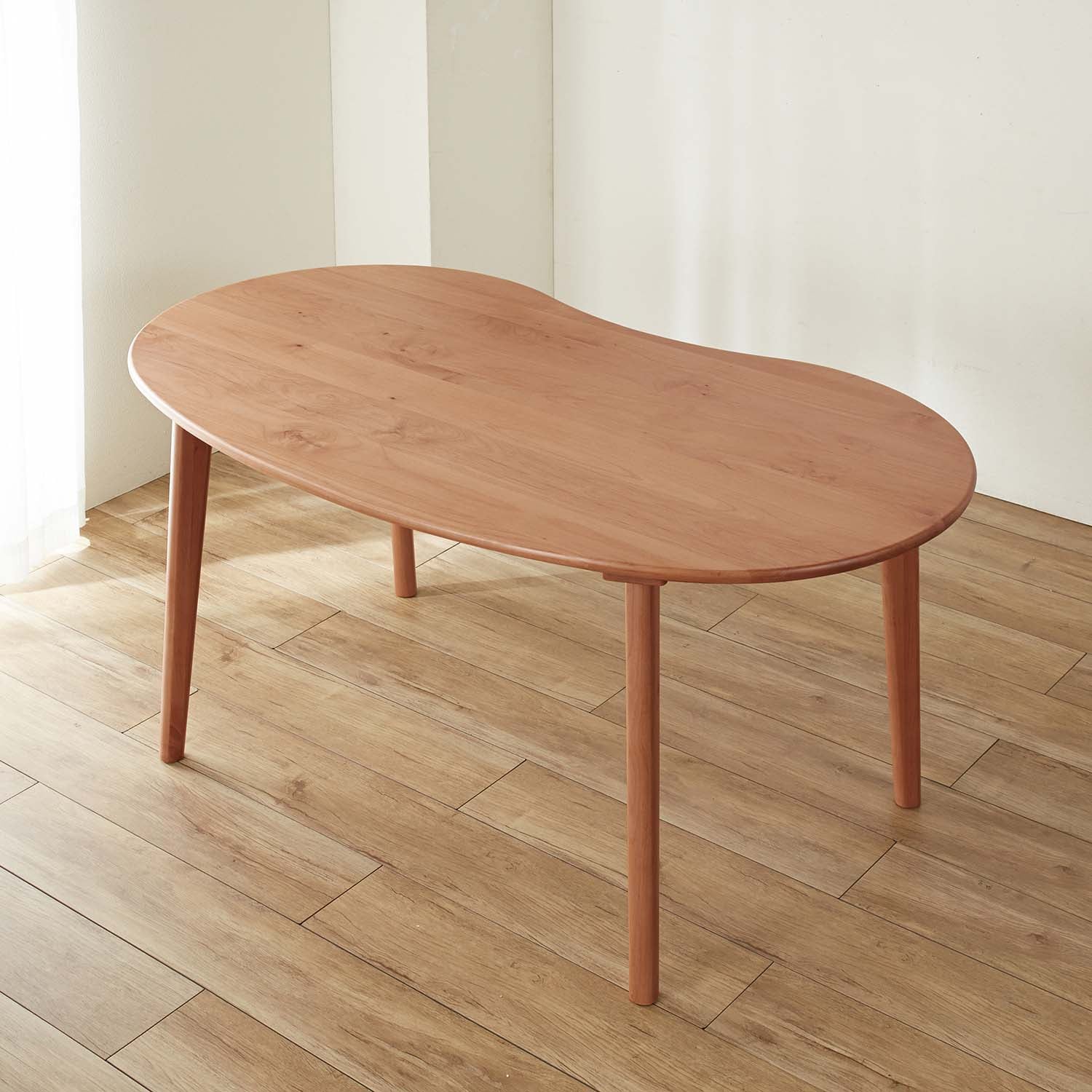 アルダー材の変形ダイニングテーブル（ダイニングテーブル/セット